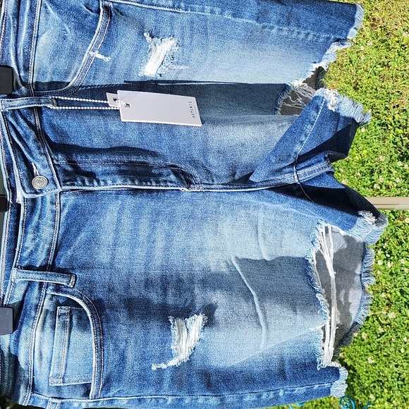 Artemis Vintage High Rise Denim The Perfect Short size 20 NWT Distressed Women's - Picture 2 of 7
